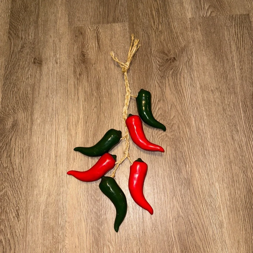 Vintage Handcrafted Red & Green Chili Pepper Wall Hanging Décor - Home Holiday